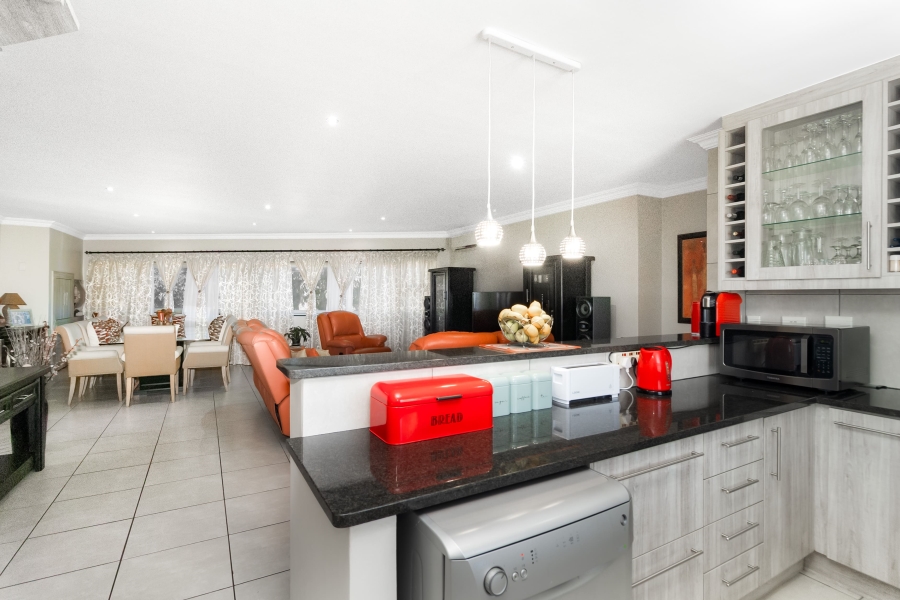 4 Bedroom Property for Sale in Brackenfell South Western Cape